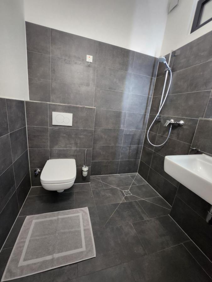Monteurzimmer In Bielefeld - Mitte Extérieur photo